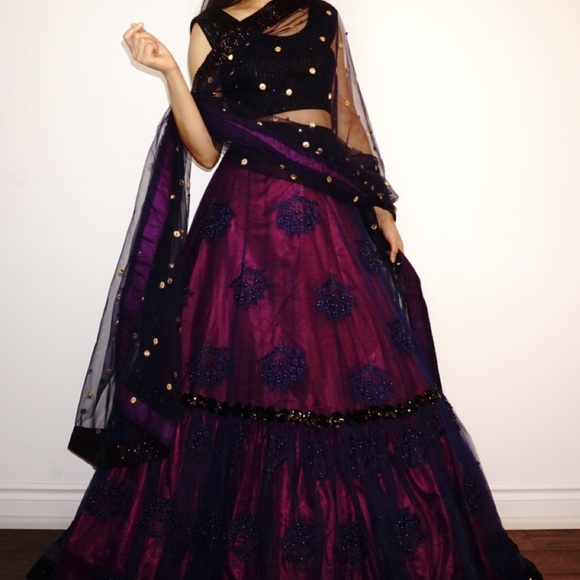 Madhu Lehenga Set - Picture 3 of 7